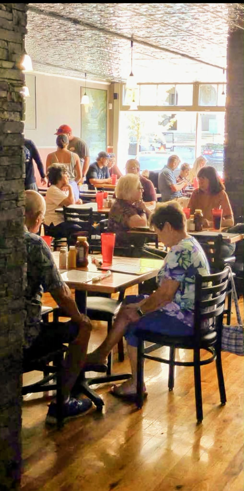 Restaurant dining at Rivertown Grill